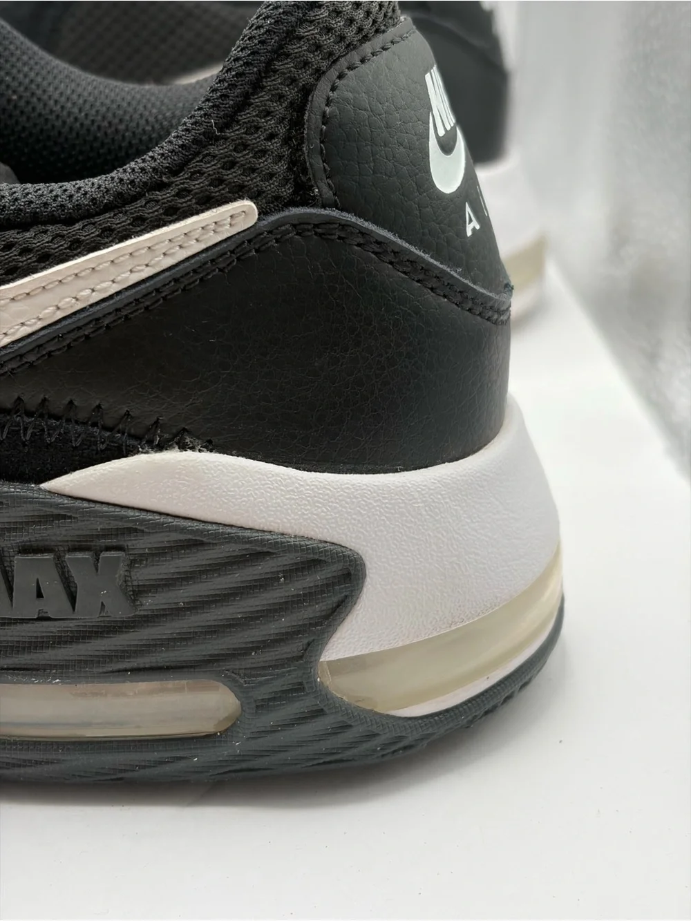 Nike Air Max Excee Sneakers Black And White Size 11 Medium Width Men’s Sneaker